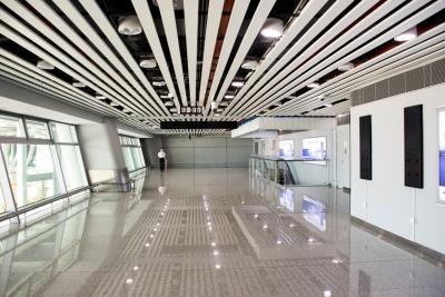 Energy Effcient Lighting LED Solutions for Large Commercial Spaces 