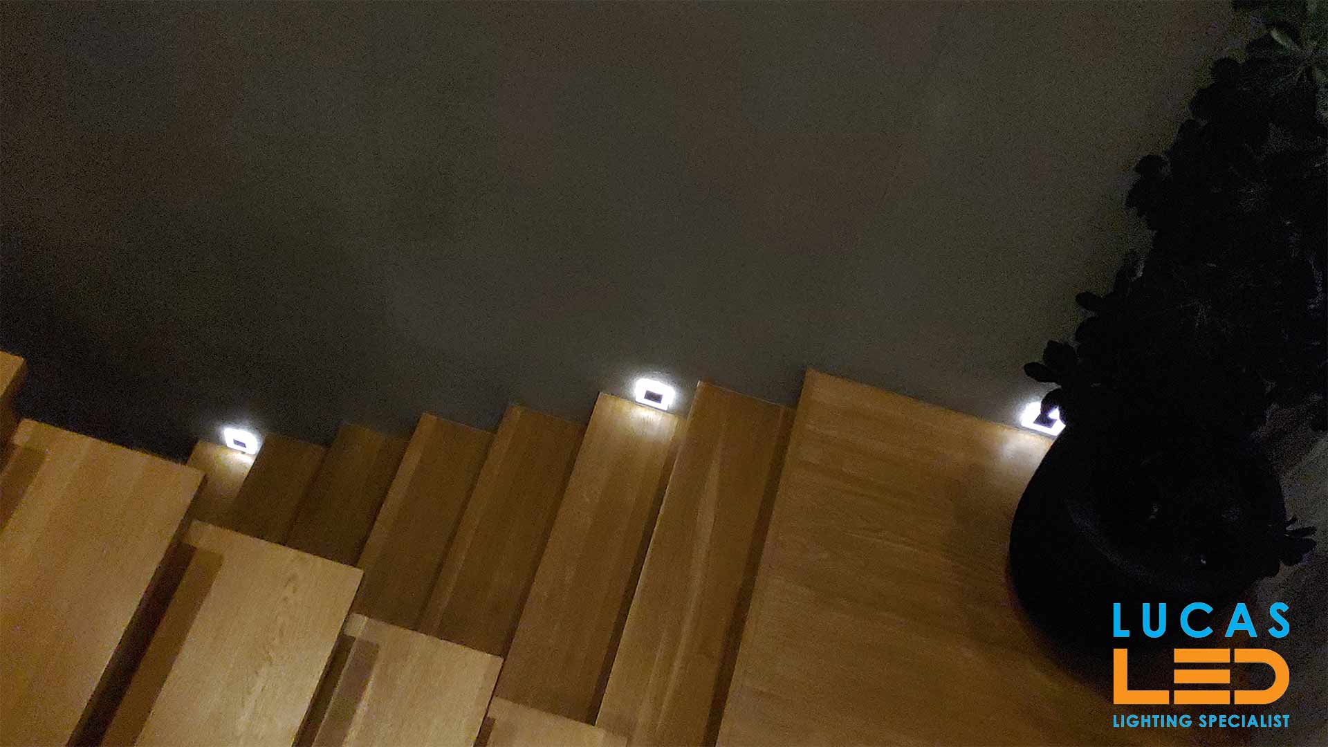 &lrm; 