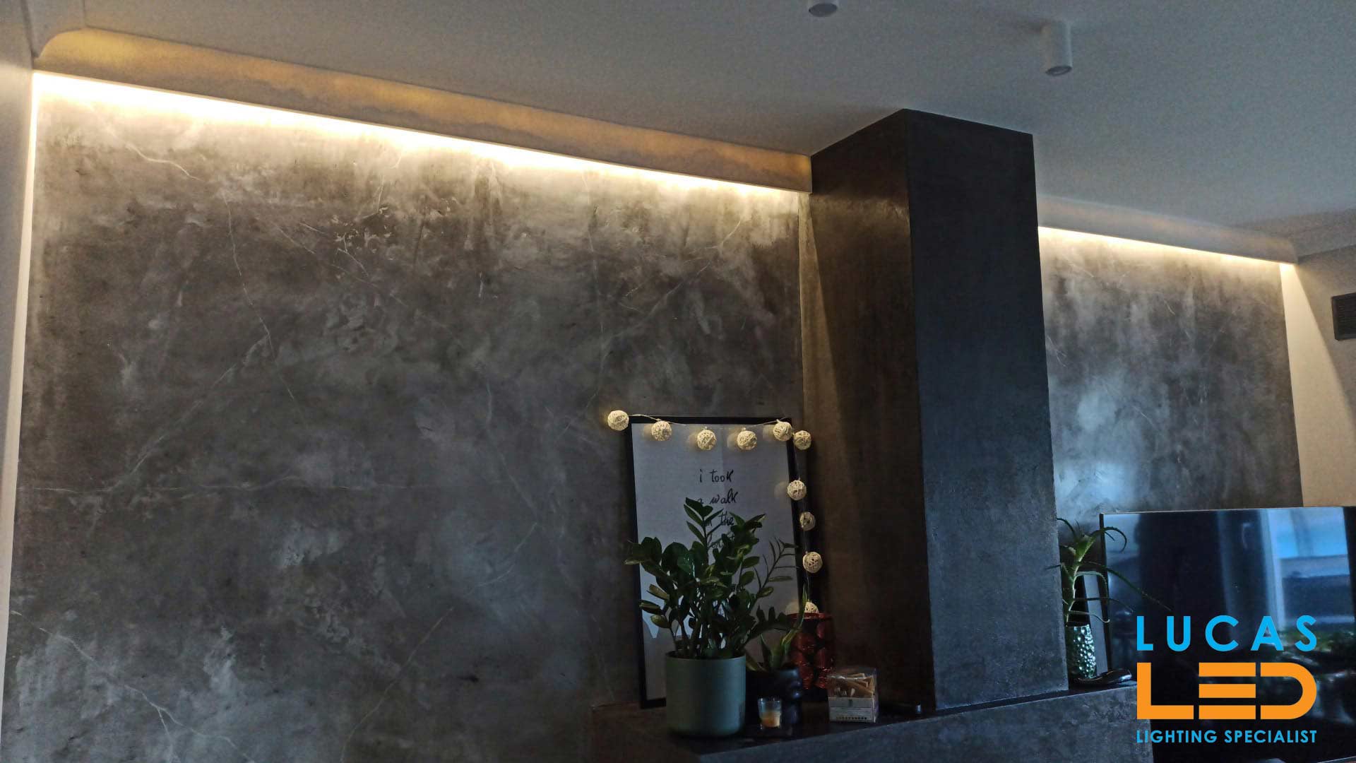 &lrm; 
